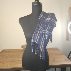 Steve Madden Blue And Tan One Size Scarf/Shawl